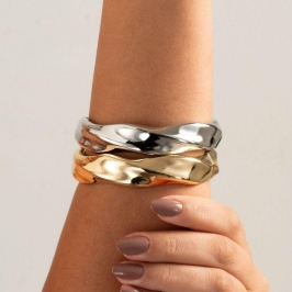 PULSEIRA BRACELETE TORCIDO LISO EM BANHO 18K