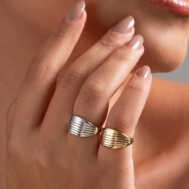 ANEL DETALHADO LISO EM BANHO DE OURO 18K