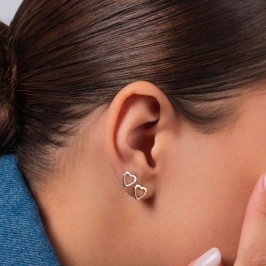 BRINCO CORAÇÃO VAZADO EM BANHO DE OURO 18K