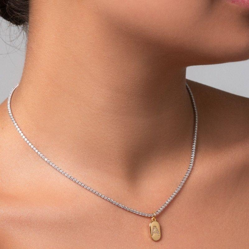 COLAR CHOKER RIVIERA LETRA C EM MISTURA DE BANHOS