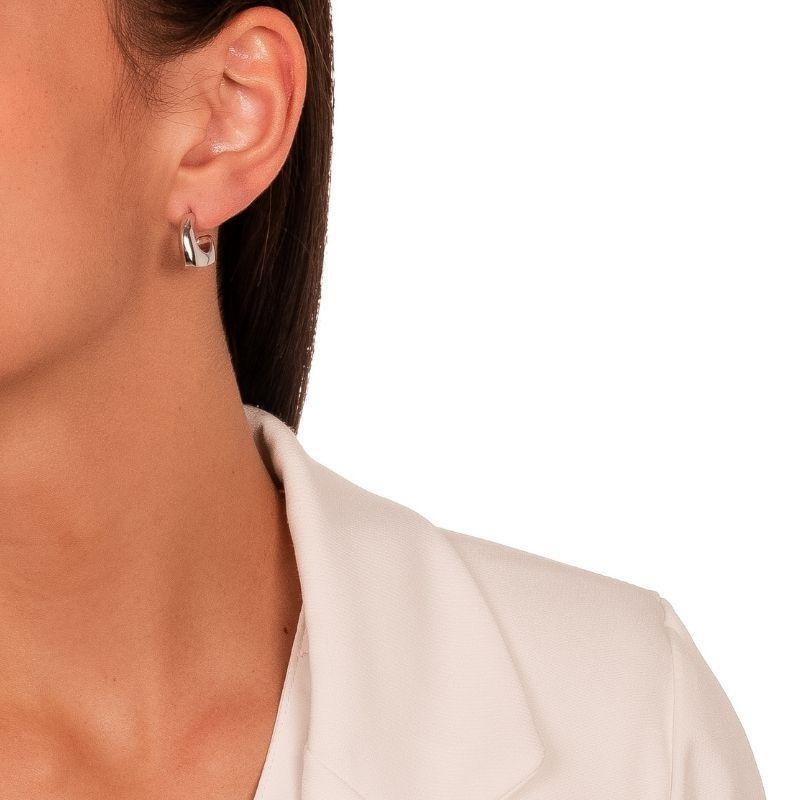 BRINCO ARGOLA LISA EM BANHO DE RÓDIO BRANCO