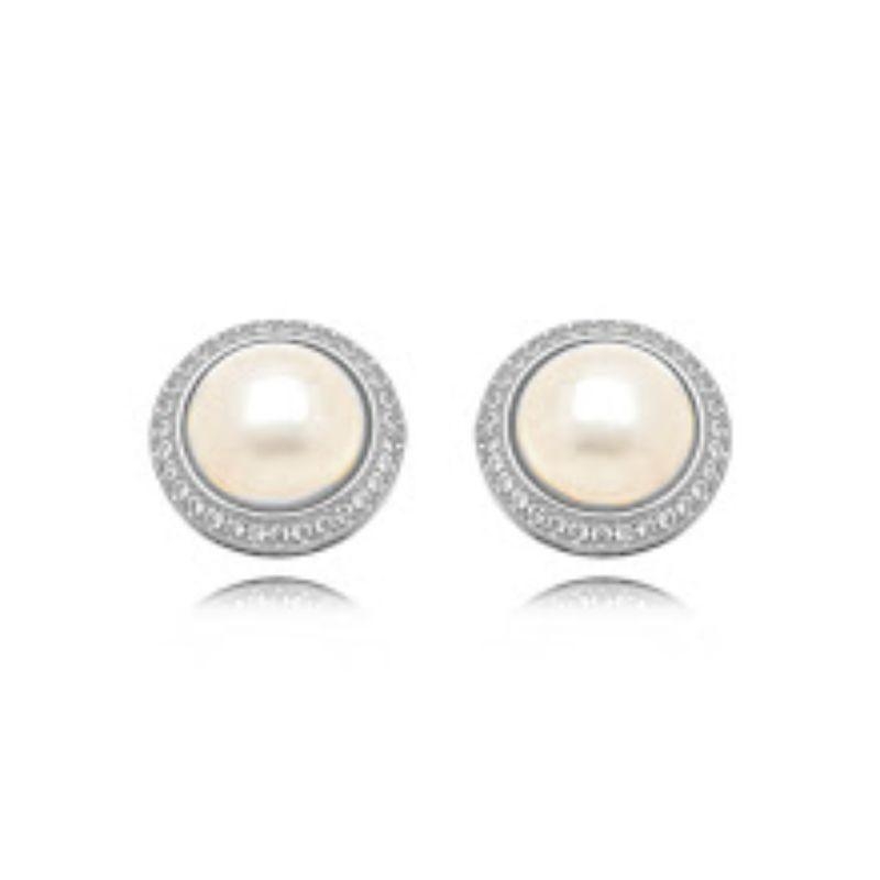 BRINCO PÉROLA CRAVEJADO EM BANHO DE RÓDIO BRANCO