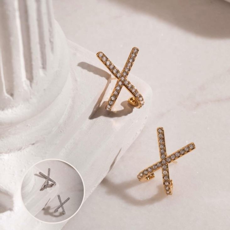 BRINCO X MICRO ZIRCÔNIA EM BANHO DE OURO 18K