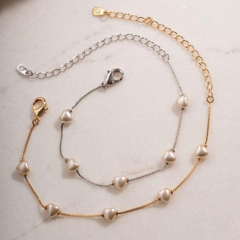 PULSEIRA PÉROLA CORAÇÃO EM BANHO DE OURO 18K