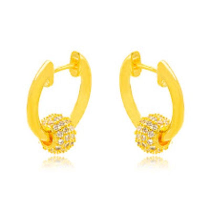 BRINCO ARGOLA ESFERA CRAVEJADA EM BANHO DE OURO 18K