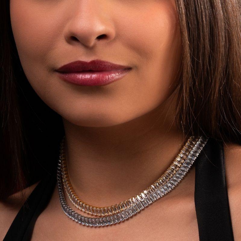 COLAR CHOKER CRISTAIS NAVETE EM BANHO DE OURO 18K