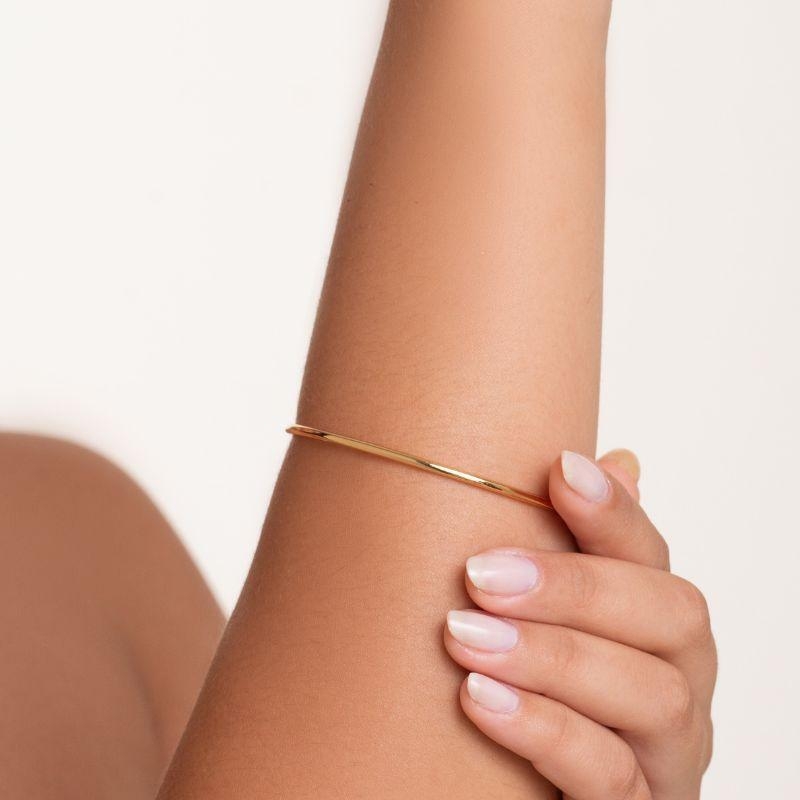 PULSEIRA BRACELETE LISO EM BANHO DE OURO 18K