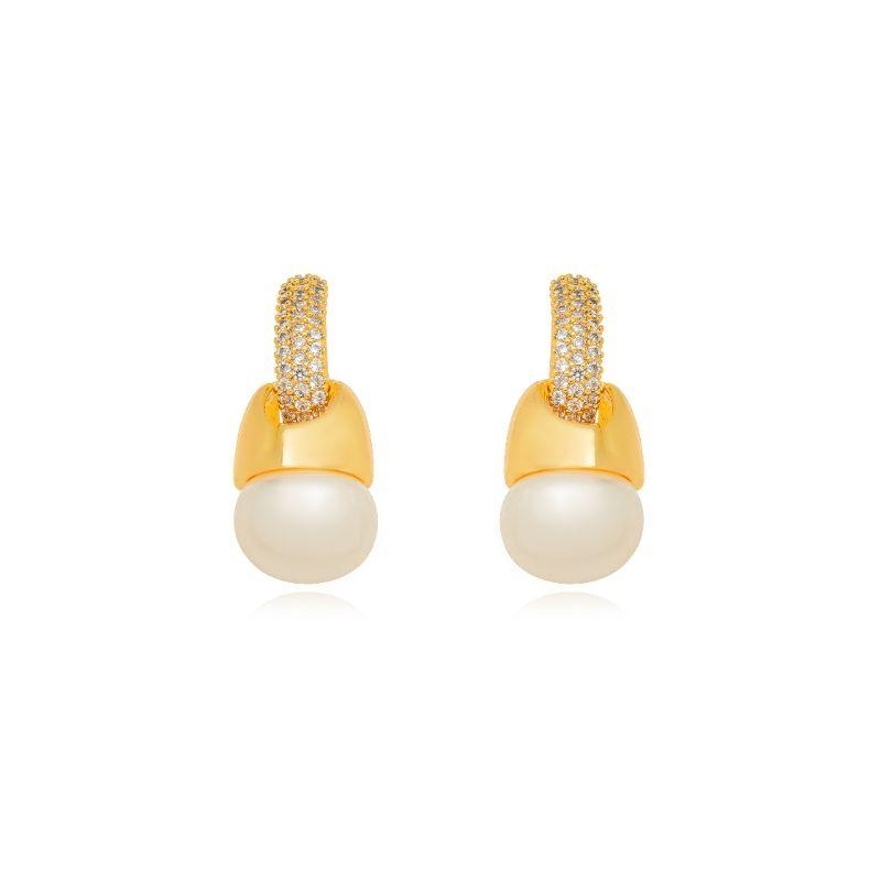 BRINCO ARGOLA COM PÉROLA E CRAVAÇÃO  BANHO DE OURO 18K