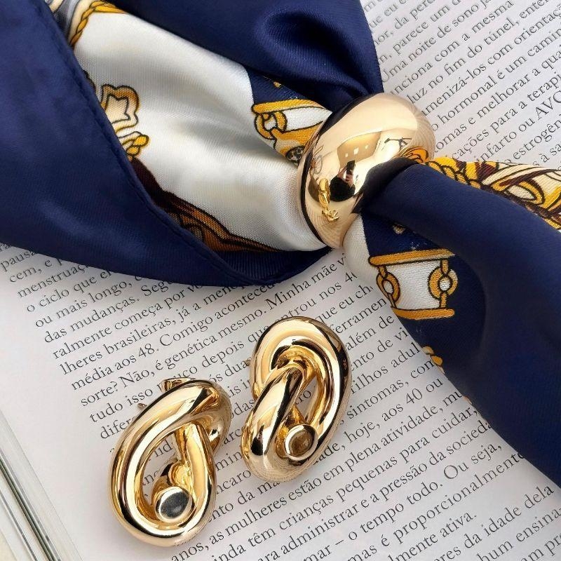 BRINCO NÓ ENTRELAÇADO -  BANHO DE OURO 18K