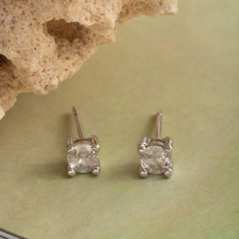 BRINCO PONTO DE LUZ CLÁSSICO - BANHO DE RÓDIO BRANCO