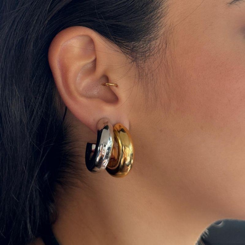 BRINCO ARGOLA BOMBÊ MÉDIA BANHADO EM OURO 18K