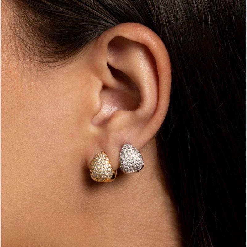 BRINCO ARGOLA GOTA CRAVEJADA PAVÊ  EM BANHO DE OURO 18K