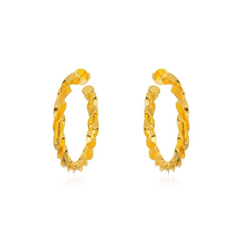 BRINCO ARGOLA TORCIDA EM BANHO DE OURO 18K - 5CM