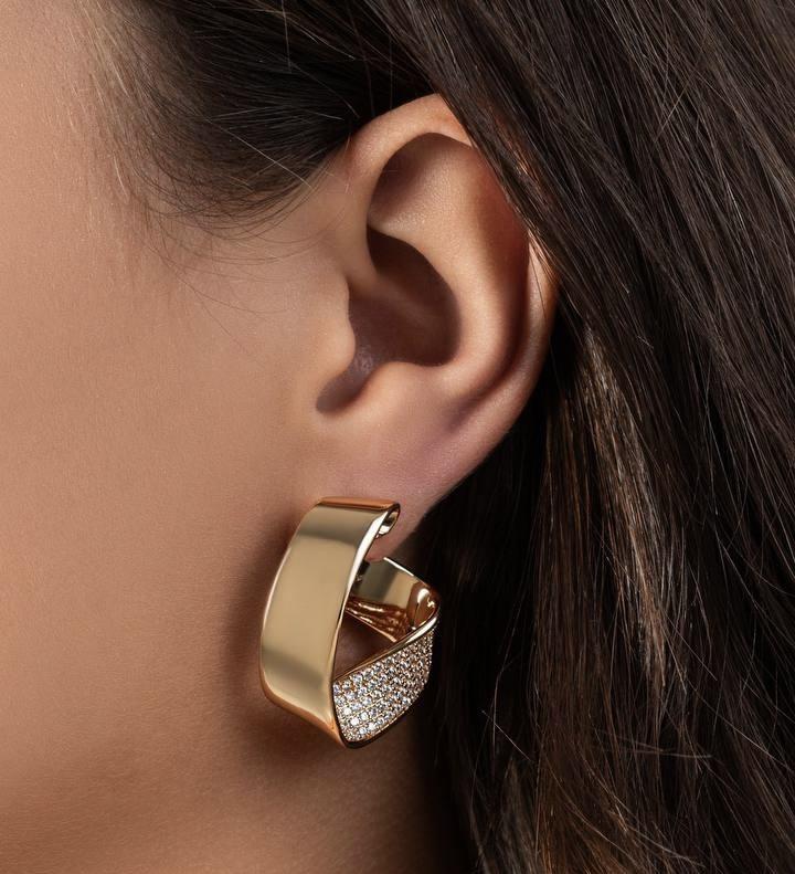 BRINCO MICRO ZIRCÔNIA EM BANHO DE OURO 18K