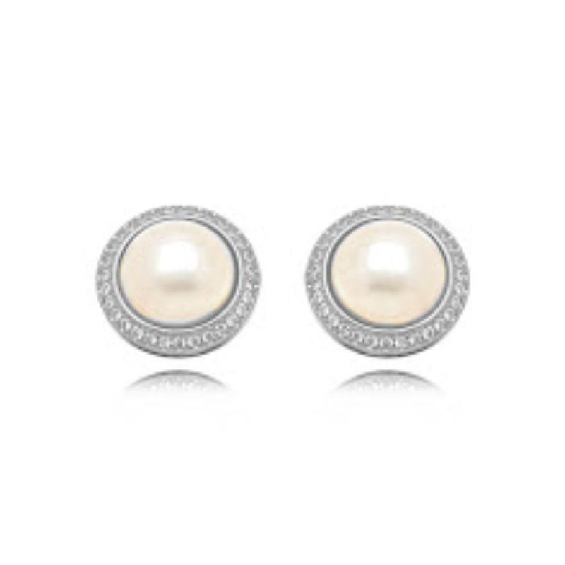 BRINCO PÉROLA CRAVEJADO EM BANHO DE RÓDIO BRANCO