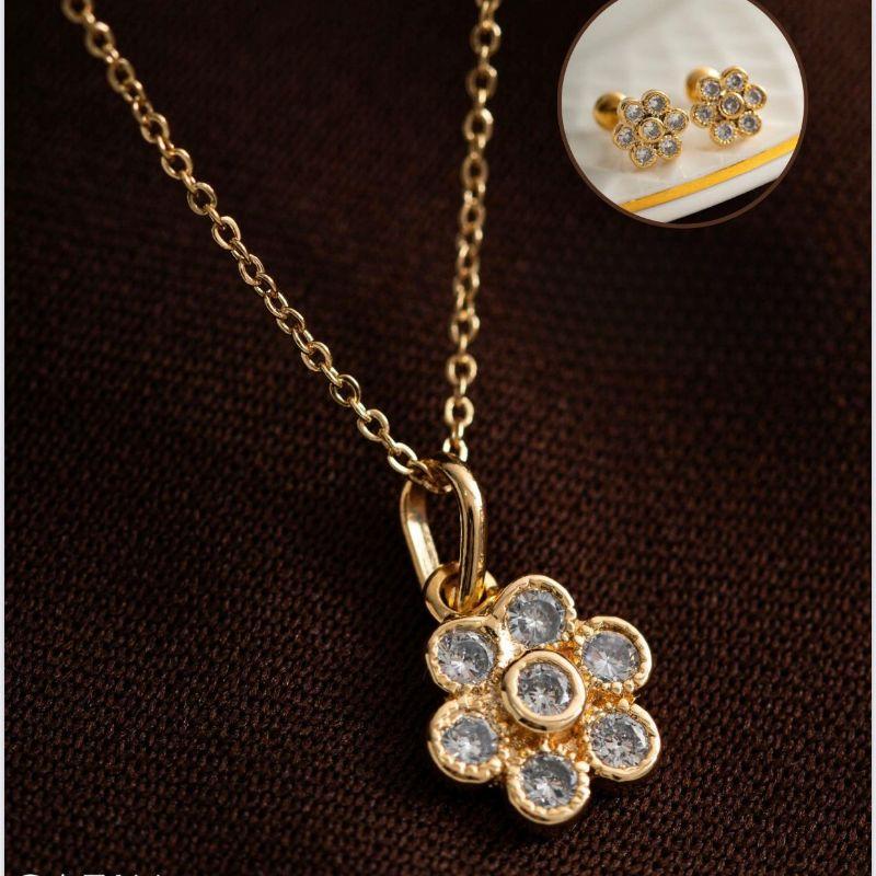CONJUNTO FLOR CRISTAL EM BANHO DE OURO 18K
