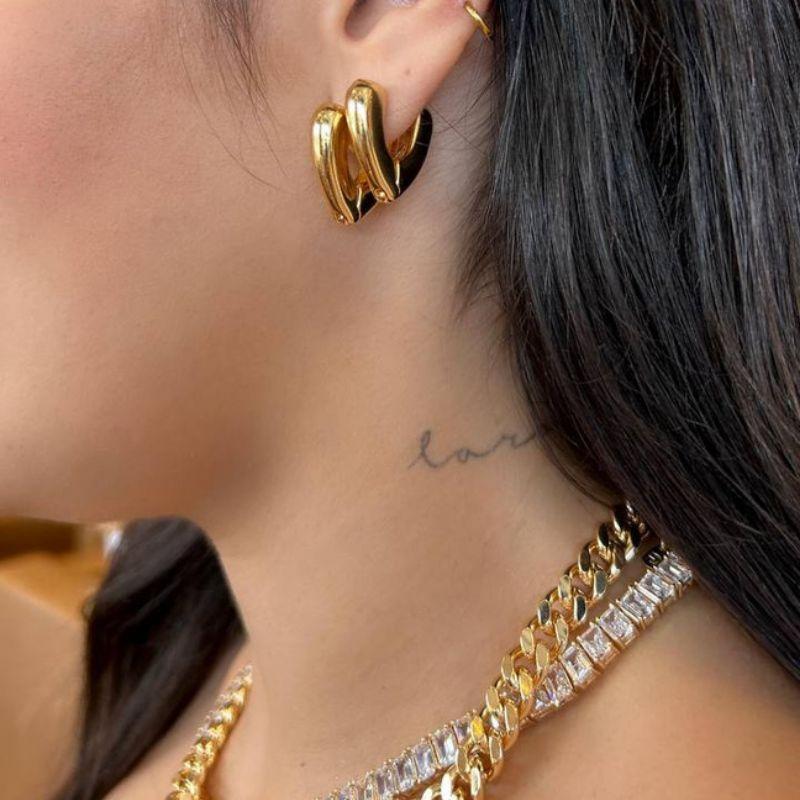 BRINCO ARGOLA CORAÇÃO LISO EM BANHO DE OURO 18K