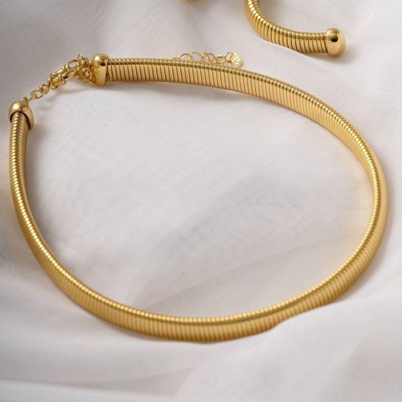 CHOKER ARO DETALHADO EM BANHO DE OURO 18K