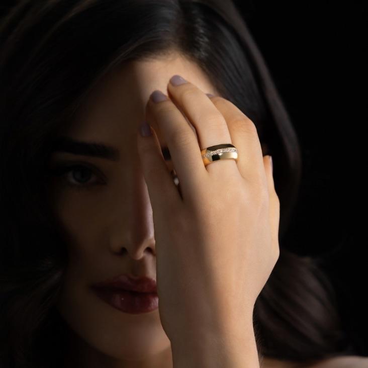 ANEL BOMBÊ ROBUST EM BANHO DE OURO 18K COM ZIRCÔNIAS PRINCESS - CUT