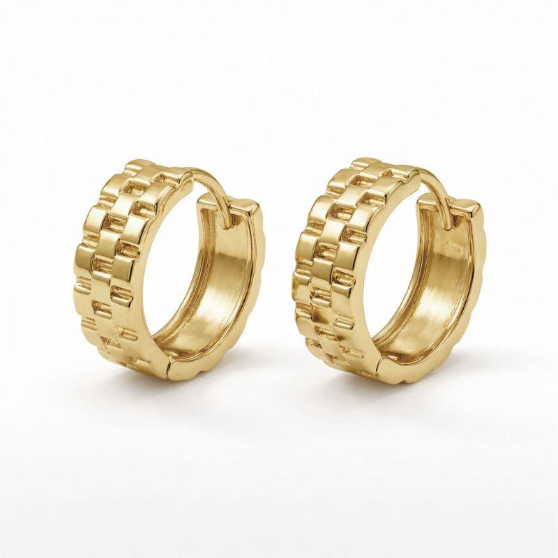BRINCO ARGOLA ARTICULADA TRABALHADA EM BANHO DE OURO 18K