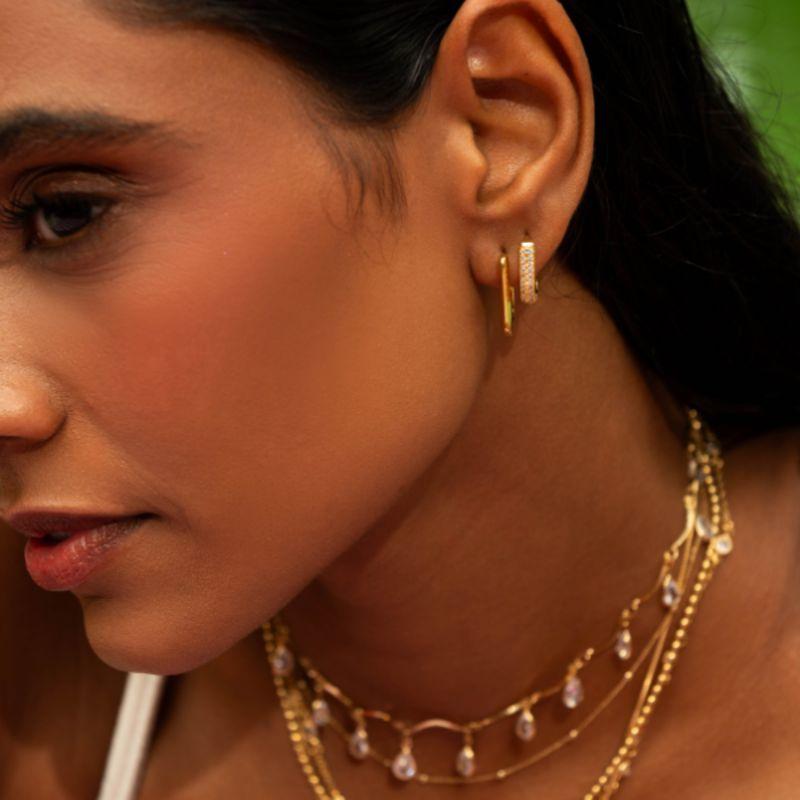 BRINCO ARGOLA RETANGULAR FASHION - BANHO DE OURO 18K