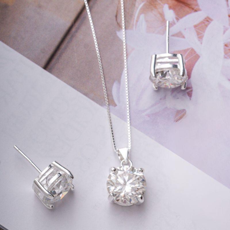 CONJUNTO COLAR E BRINCOS PONTO DE LUZ EM PRATA 925 COM MOISSANITES