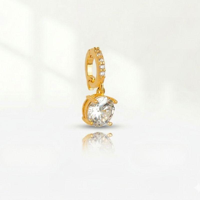 PINGENTE PONTO DE LUZ COM ARGOLA CRAVEJADA  BANHO DE OURO 18K