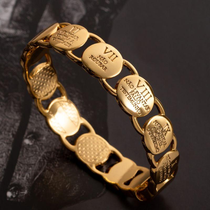 PULSEIRA BRACELETE RÍGIDO DEZ MANDAMENTOS EM BANHO DE OURO 18K