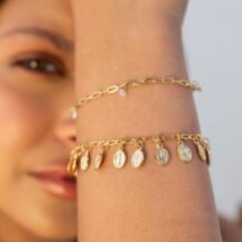 PULSEIRA ELO CADEADO COM MEDALHAS DE SANTOS PENDURADAS EM BANHO DE OURO 18K