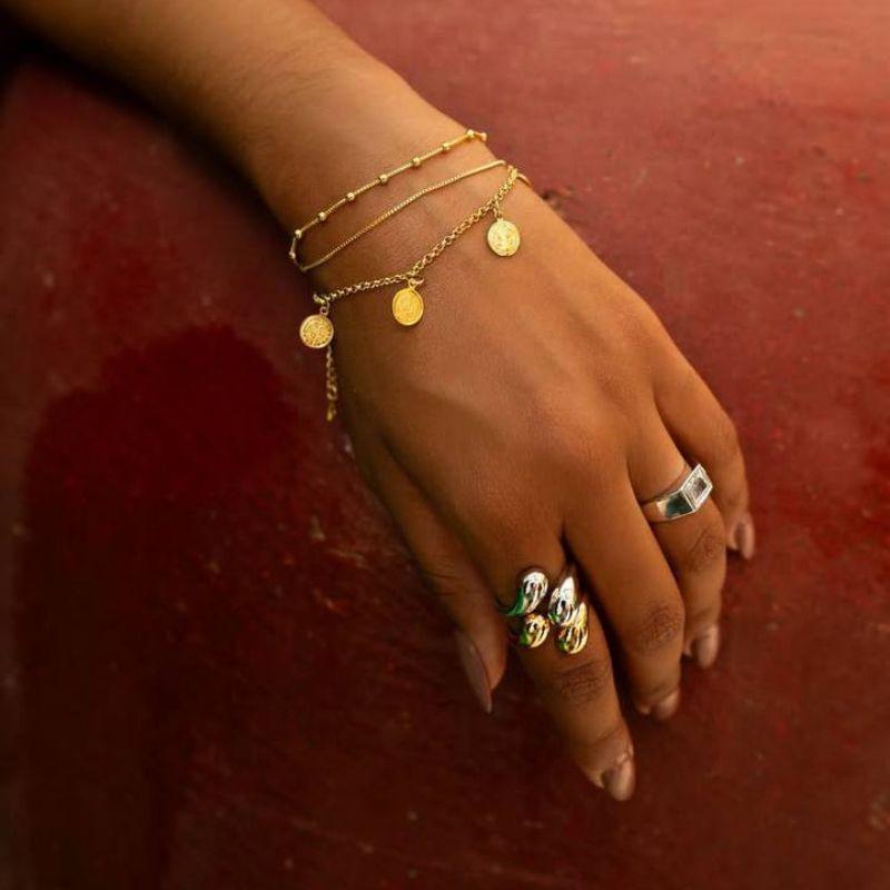 PULSEIRA SÃO BENTO COM PINGENTES PENDURADOS EM BANHO DE OURO 18K